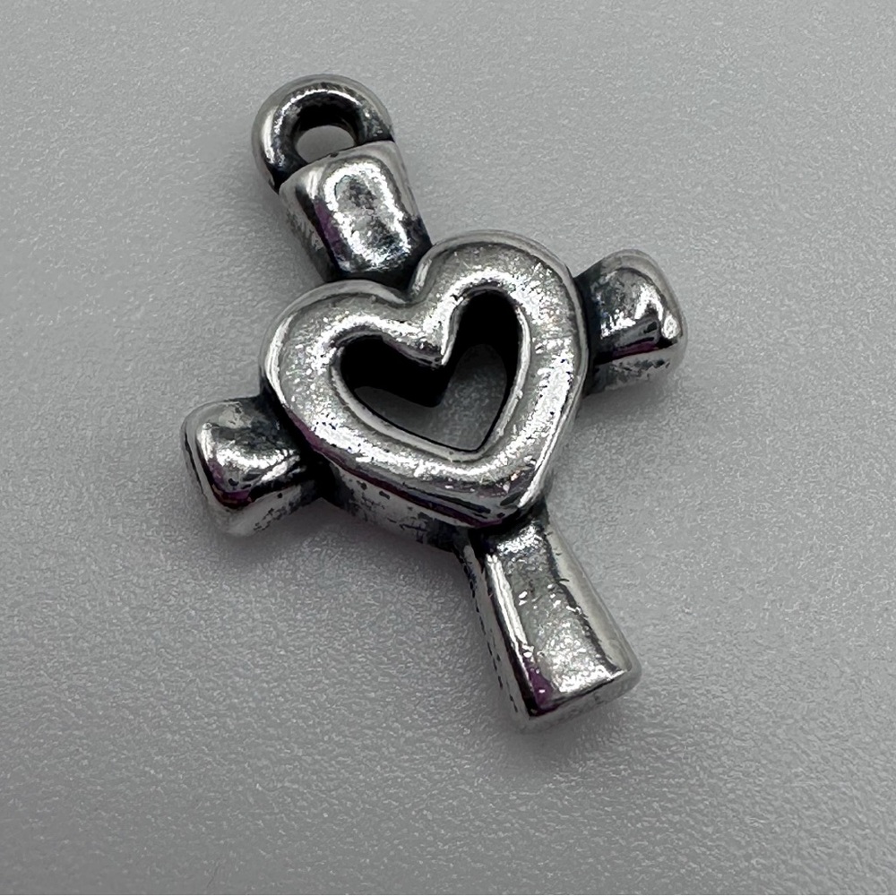 Vintage James Avery Sterling Silver Heart Cross Pendant w/ chain